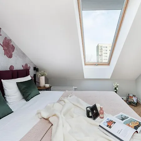 Zen - Loftaffair Apartment